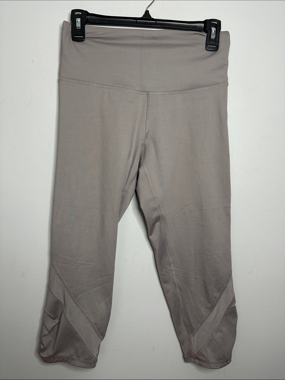 C9 by Champion High-Waist Capri Leggings in Light Taupe size S